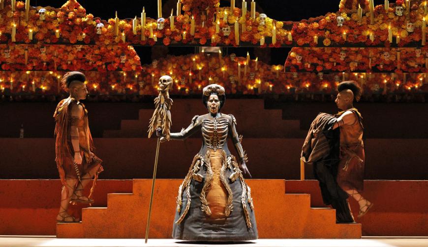Ana María Martínez as Catrina