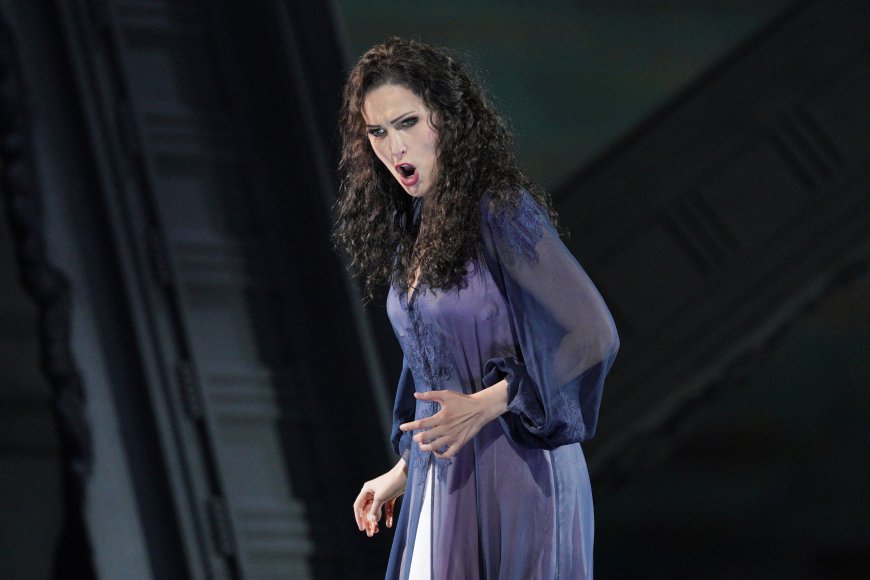 Adela Zaharia