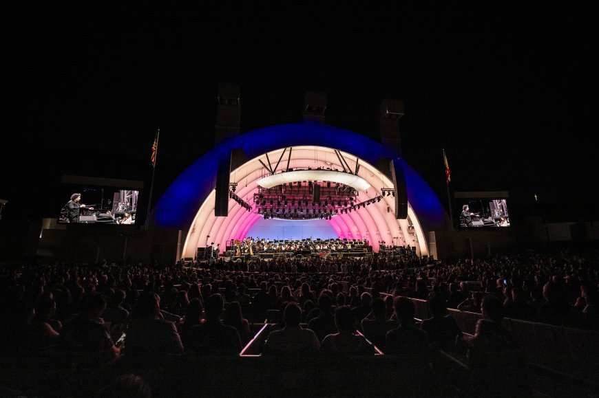 Gustavo Dudamel conducts the Los Angeles Philharmonic | Credit: Timonthy Norris