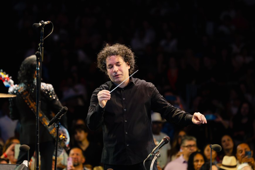Gustavo Dudamel | Credit: Farah Sosa