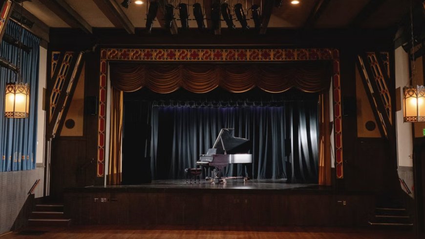 The Hillside Club stage | Courtesy of The Hillside Club
