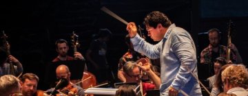 Cristian Măcelaru conducts at the Cabrillo Festival of Contemporary Music | Credit: r.r. jones
