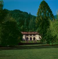 villa_and_lawn267-1_1.jpg