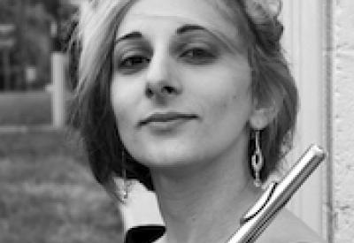Ellie Falaris Ganelin performs in the Greek Chamber Music Project 