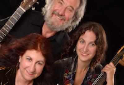 Thompsonia: Suzy, Eric, and Allegra Thompson