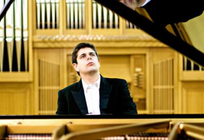 Javier_Perianes_header1.jpg