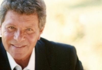 frankie-avalon-820x370.jpg