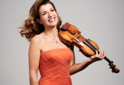 mtt-anne-sophie-mutter_violin-smiling_jun4_san-francisco_1000x575_1.jpg
