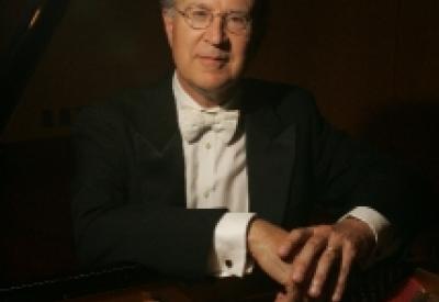 hans_boepple_piano_lr.jpg