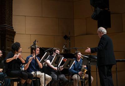 cpe_concert_performance_curran_320.jpg