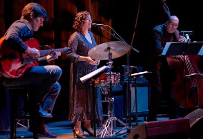 Luciana_Souza_Trio_live_1.jpg