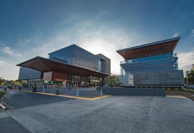 The Broad Stage
