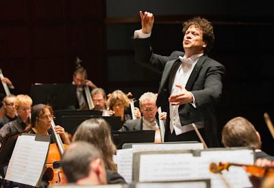 Donato Cabrera and the California Symphony