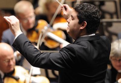 Tito Muñoz conducts American Masters for Symphony Silicon Valley Jan 22-23 with works by Gershwin, Copland, Bernstein, and Ellington.