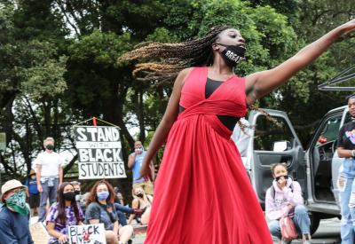 Dancer Ny’Aja Roberson 