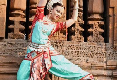 Dancer Jenna Page, featured performer at One Found Sound | Helios