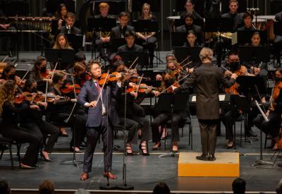 Esa-Pekka Salonen with the Colburn Orchestra
