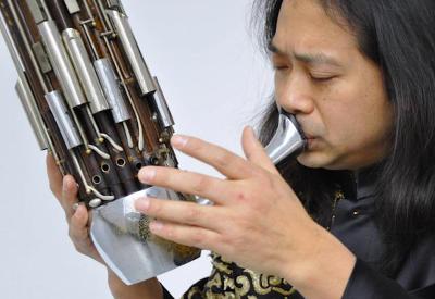 Wu Wei playing the sheng