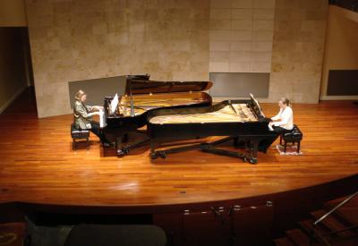 Lauren and Jennifer, performing at the SF Conservatory Recital Hall.