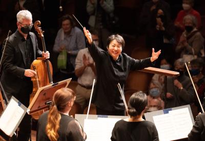Xian Zhang conducts the SF Symphony