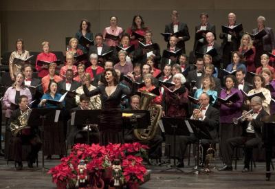 Photo of Elena Sharkova and Symphony San Jose Chorale by Robert Shomler