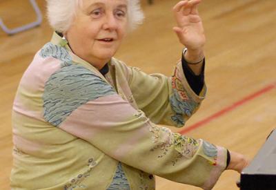 Elinor Armer 