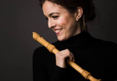 Tabea Debus