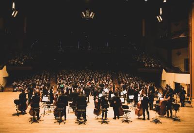 Encuentros Orchestra conducted by Gustavo Dudamel, Thursday, August 4, 2022, at Greek Theatre (credit: Samantha Lopez)
