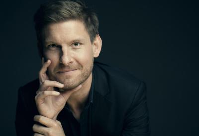 Kristian Bezuidenhout performs Sunday, October 30, 2022 in Hertz Hall. (credit: Marco Borggreve)