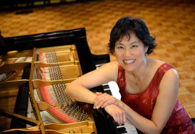 Genevieve Lee at piano.