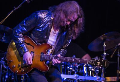 Robben Ford