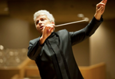 Conductor Peter Oundjian.