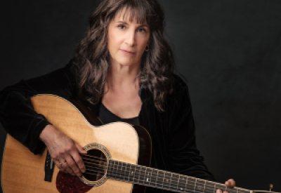 Karla Bonoff