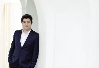 Cal Performances presents Behzod Abduraimov, piano, November 10, 2024 at Hertz Hall (credit: Evgeny Eutykhov)