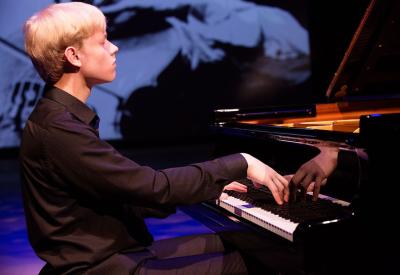 Alexander Malofeev makes his Steinway Society - The Bay Area premiere. Photo by Liudmila Malofeeva.