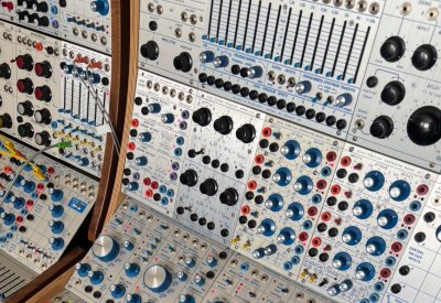 Buchla 200