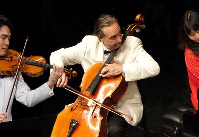 Richard Lin, David Finckel, and Wu Han