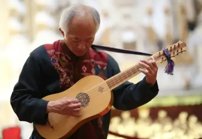 Frankin Lei, lute