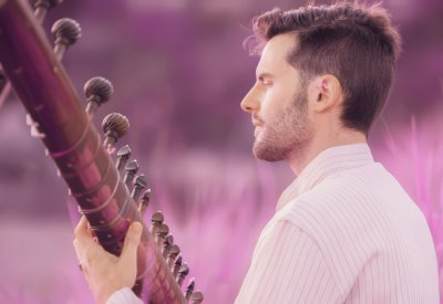 Will Marsh with sitar