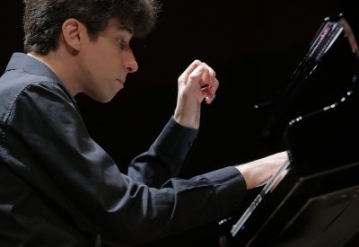 Photo of Vitaly Starikov courtesy of the artist and Steinway Society-The Bay Area.