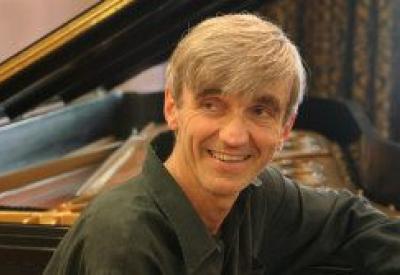 roberts_paul_wide.jpg