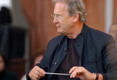 John_Eliot_Gardiner_at_rehearsal_in_Wroclaw.jpg