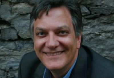 Warren_Stewart_250.jpg