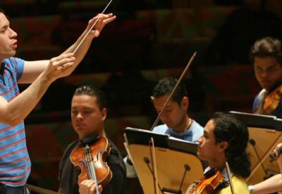 gustavo-dudamel_header.jpg