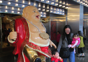 At the entrance to Davies Hall on Saturday Photos by Janos Gereben