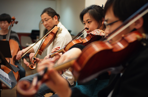 Faculty members of the two conservatories rehearse Mendelssohn's Octet Faculty members of the two conservatories rehearse Mendelssohn's Octet
