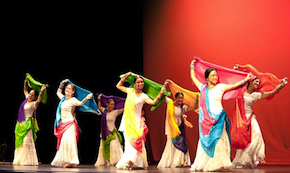 Dholrhythms dancers lend Indian flavor to a Chinese festival
