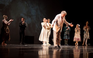 Gordon Getty takes a bow in Lincoln Theater