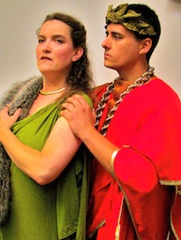 Elin Carlson as Norma, Robert Vann as Pollione<br>Photo by Nicolas Aliaga Elin Carlson as Norma, Robert Vann as Pollione Photo by Nicolas Aliaga