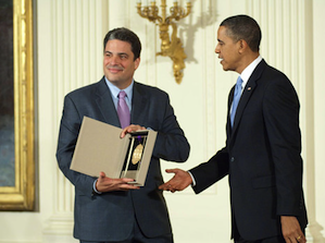 David H. Stull, receiving the National Medal of Arts on behalf of Oberlin Conservatory from President Barack Obama David H. Stull, receiving the National Medal of Arts on behalf of Oberlin Conservatory from President Barack Obama